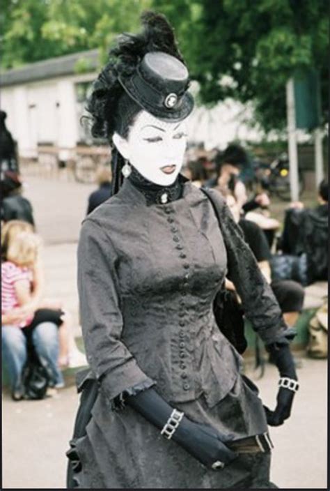 Pin By Alison Ehrick On Goths Goth Outfits Trad Goth Outfits