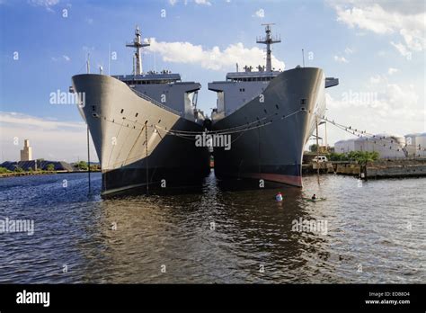 United Navy Ships In Port Hi Res Stock Photography And Images Alamy