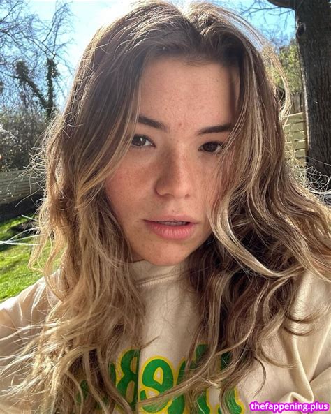 Liz Equals Asmr Https Lizequalsasmr Nude Onlyfans Photo The Fappening Plus