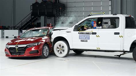 Iihs Shows New Side Impact Test Today Motor Illustrated