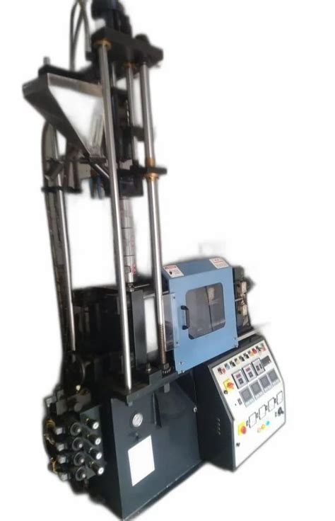 Vertical Moulding Plastic Super Toggle Machine At Rs Unit