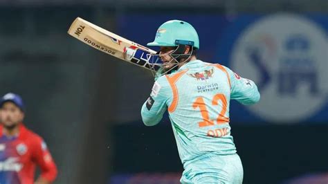 Ipl 2022 Quinton De Kock Smashes Anrich Nortjes 150kph Beamer For A Six