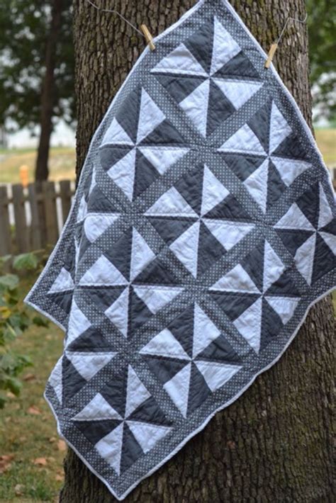 35 Easy Quilts To Make This Weekend