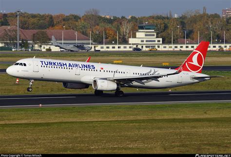 TC JTI Turkish Airlines Airbus A321 231 WL Photo By Tomas Milosch ID