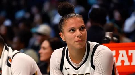 WNBA star Alysha Clark sums up difficulty guarding Breanna Stewart - The Mirror US