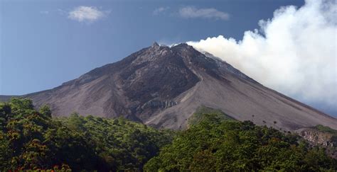 Karakteristik Fisik Gunung Api Indonesia - TKJ