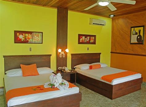 Volcano Lodge, Hotel & Thermal Experience Rooms: Pictures & Reviews ...