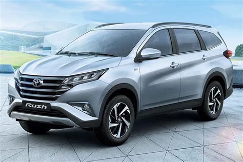 Toyota Rush Siap Hajar Honda HR V Calon SUV Terlaris 2023 Makin