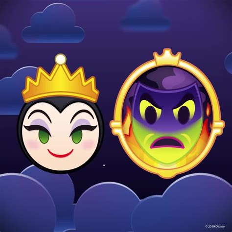 Evil Queen Grimhilde Villain Event (Video by Disney) #SnowWhiteAndTheSevenDwarfs Gif Disney ...