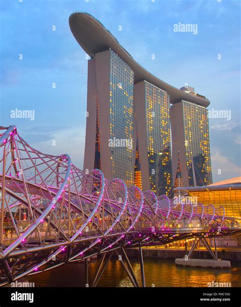 Marina Bay Sand Resort Singapore Stock Photo Alamy