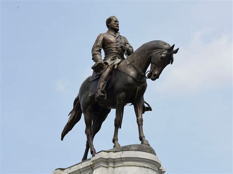 Robert E. Lee Statue in Charlottesville Removed, Sparked Infamous 2017 ...