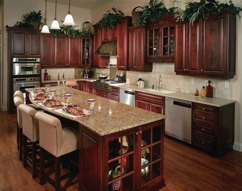 Stunning Kitchen Design Ideas With Mahogany Cabinets