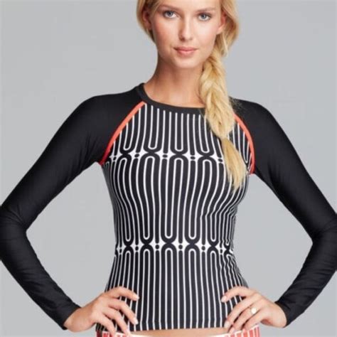 Trina Turk Swim Nwt Trina Turk Black White Ls Mod Maze Rashguard