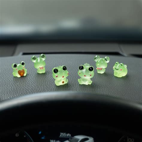 Amazon Generic 8 Pcs Mini Cat Cute Car Accessories Funny Rear