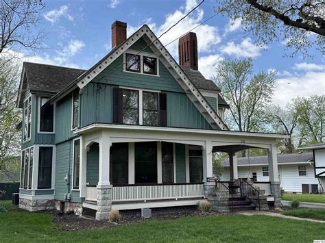 1883 Gothic Revival In Quincy Il Old House Dreams