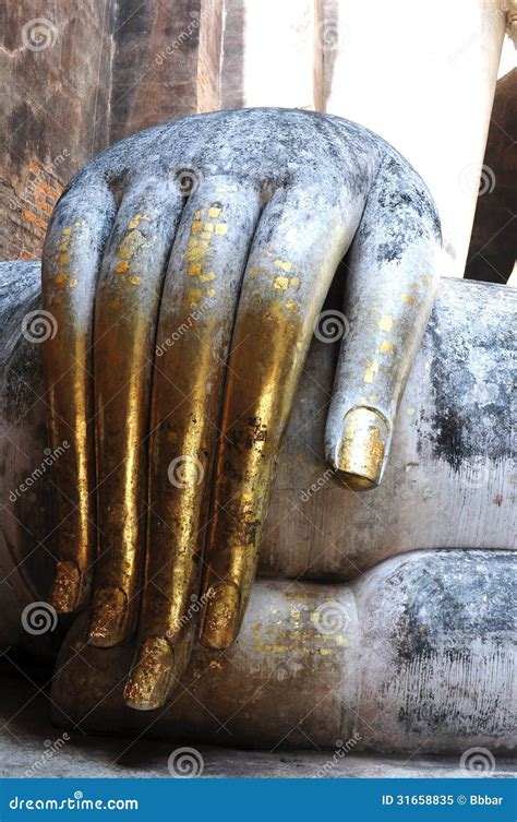 Statue Von Eines Riesigen Buddhas Hand Stockbild Bild Von Ruinen