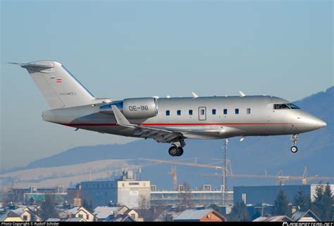 Oe Ini Vistajet Bombardier Cl 600 2b16 Challenger 604 Photo By Rudolf