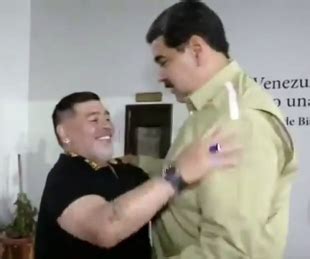 Maduro Nel Pallone Il Presidente Del Venezuela Sostiene Che Maradona