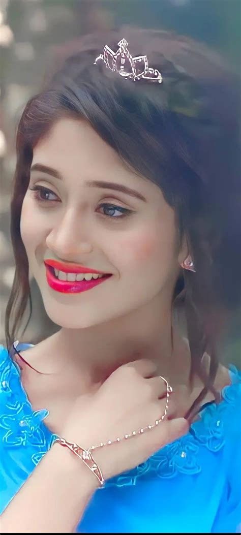 Shivangi Joshi 🌹 ️🌹