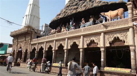 Up Protests Against Proposed Corridor Around Banke Bihari Temple In