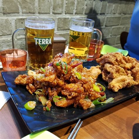 신촌 치킨 맛집 국제통닭에서 10마리같은 한마리 먹고온 후기~ 네이버 블로그