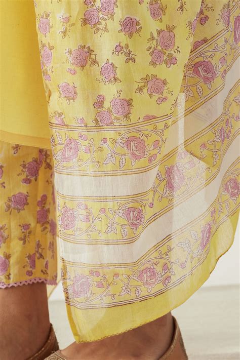 Buy Yellow Hand Block Printed Cotton Mul Dupatta For Women FGD23 99