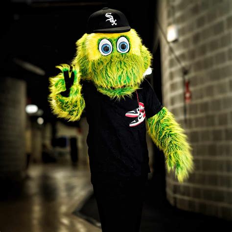 Southpaw | Mascot Hall of Fame