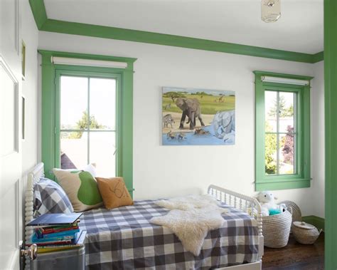 Should you paint trim or walls first? Paint experts advise | Homes & Gardens