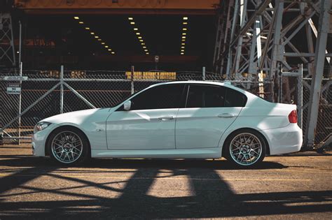 Alpine white Wednesday anyone? New suspension setup coming soon! : r/BMW