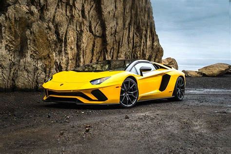 Lamborghini Aventador SVJ Roadster Price & Specs Philippines | Carmudi.com.ph