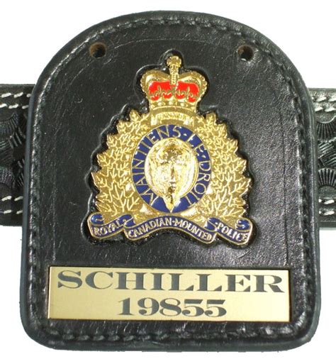 RCMP Crest Badge Carrier # 4--WITH Badge – Gray Jay Leather