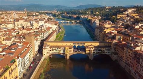 Historical Views: Ponte Vecchio In Florence, Italy | Boomers Daily