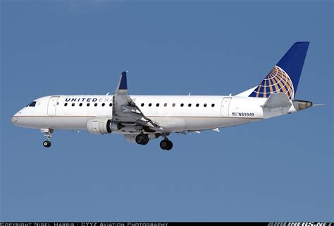 Embraer 175lr Erj 170 200lr United Express Mesa Airlines Aviation Photo 6794009