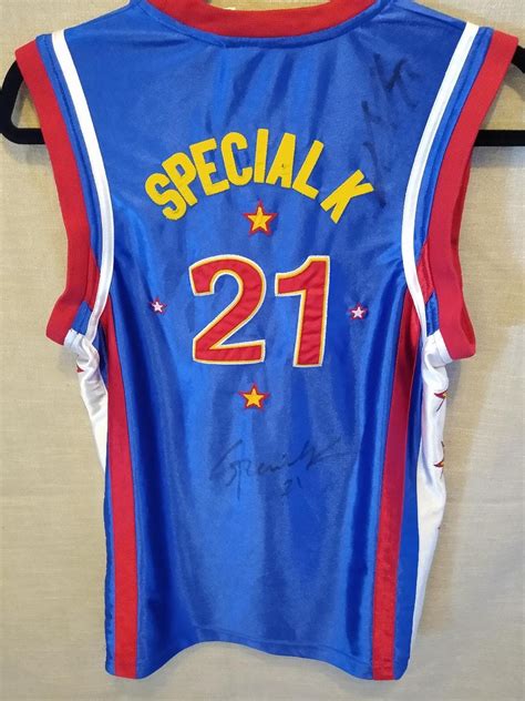 Harlem Globetrotters Official Harlem Globetrotters #21 Special K Signed ...