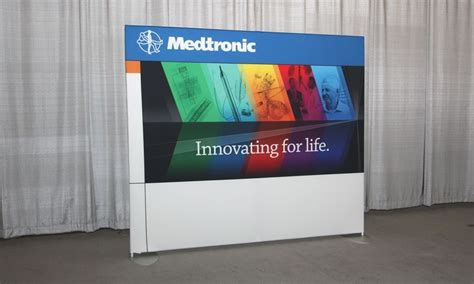 Medtronic Custom Display Featherlite Exhibits Portable Display