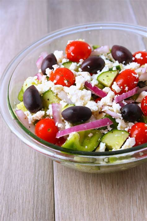 Quick And Easy Greek Salad Recipe Greek Salad Healthy Salad