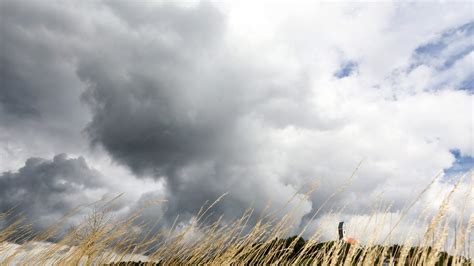 Wetter in BW Dauerregen Gewitter und Sturmböen SWR Aktuell