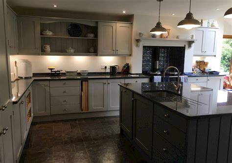 Before After Kitchen Repaints In The Cotswolds Caulk Colour