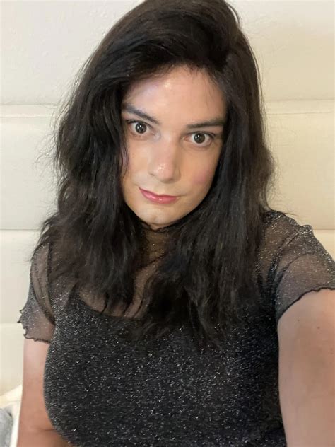 Been struggling lately. Felt good to finally feel pretty again. | Scrolller