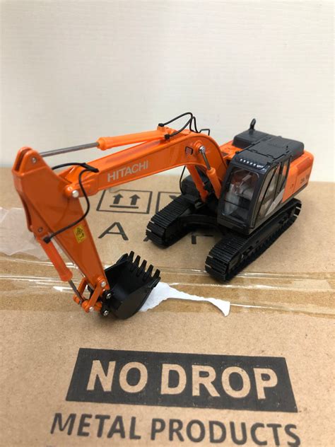 Hitachi Construction Excavator Model 150 Die Cast Hitachi Zx200 Digge