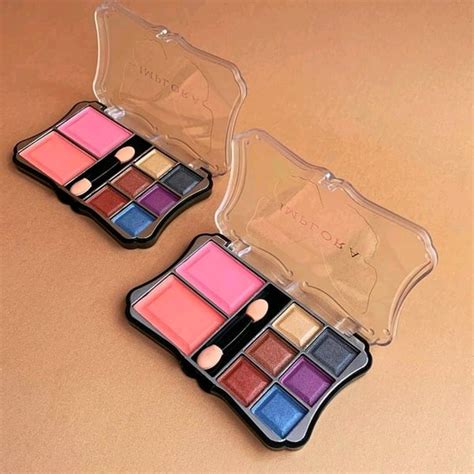 Jual Eyeshadow Palette IMPLORA Kupu Kupu Di Lapak REVLON Cosmetics