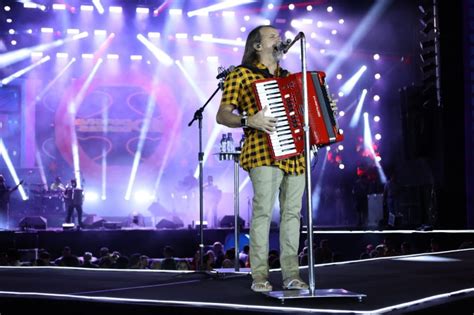 Dorgival Dantas traz o tradicional forró para a terceira noite do São João