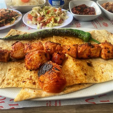 Aboov Kebab Çekmeköyda Türk Restoranı