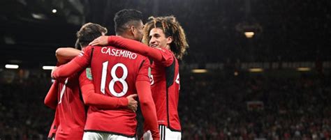 Manchester United vs Tottenham Apuestas Pronóstico y Cuotas