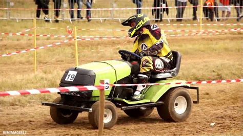 Course De Tracteurs Tondeuses Nieuil 2019 Finale YouTube