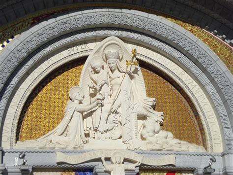 Iconographie Chr Tienne Notre Dame Du Rosaire Octobre