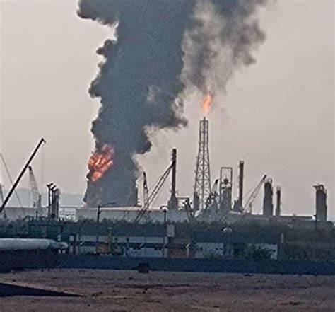 Sin heridos ni muertos explosión en refinería de Salina Cruz Oaxaca