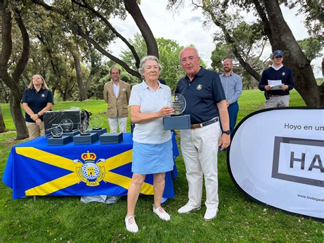 M Luisa Ruiz Y Fernando Mata Campeones De Madrid Mid Amateur De P P Real Federaci N De Golf