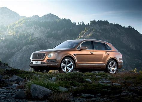 2021 Genesis GV80 vs. Used Bentley Bentayga: Twice the Price, Twice the ...