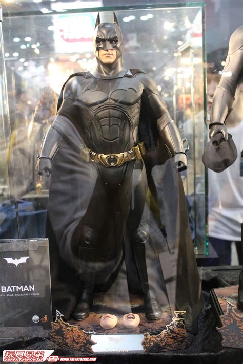 玩具專題 率先睇 Hot Toys蝙蝠俠 俠影之謎 蝙蝠俠 ACGHK Toys Zone D 玩具兄弟 Figures Price List Reviews